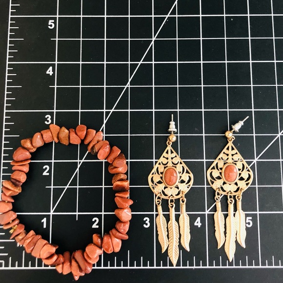 Vintage Sandstone Earrings & Bracelet - Picture 6 of 12